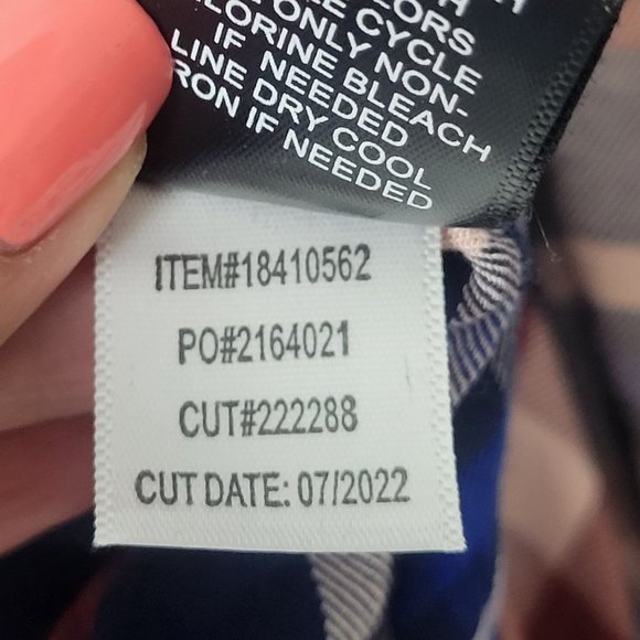 Torrid Lizzie Rayon Twill Button-Up Long Sleeve Shirt Women's Size 3X - Picture 7 of 12